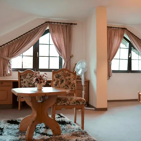 In & Out Boardinghaus Штольберг