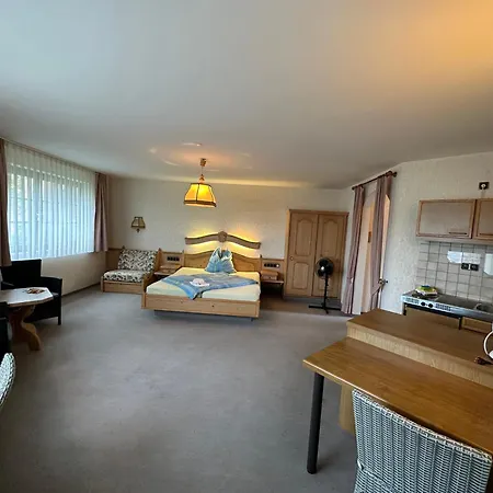 Апартаменты In & Out Boardinghaus