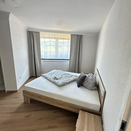 Апартаменты In & Out Boardinghaus Штольберг